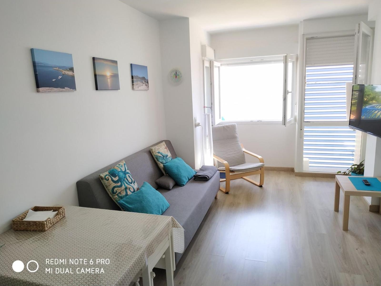 Apartamentos Poniente 비야누에바 데 아로사 외부 사진
