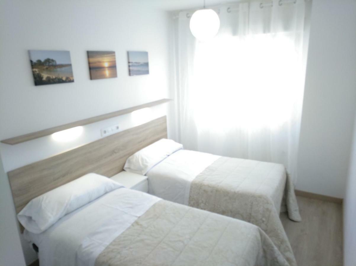 Apartamentos Poniente 비야누에바 데 아로사 외부 사진