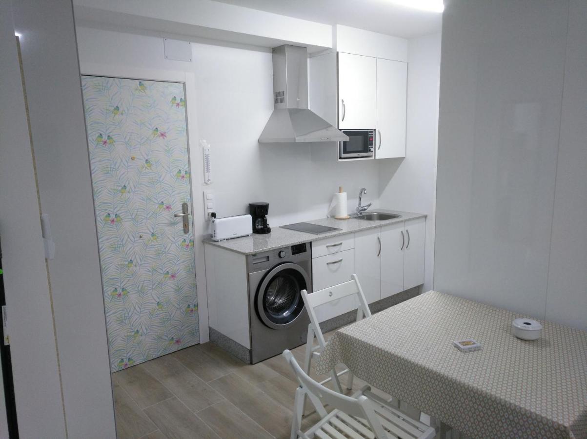 Apartamentos Poniente 비야누에바 데 아로사 외부 사진
